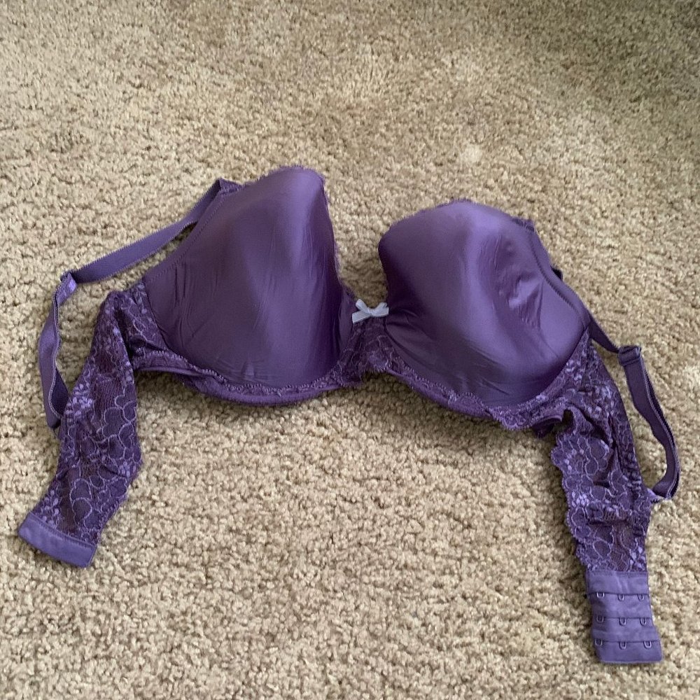 Victoria's Secret Purple Lace Bra Size 40D